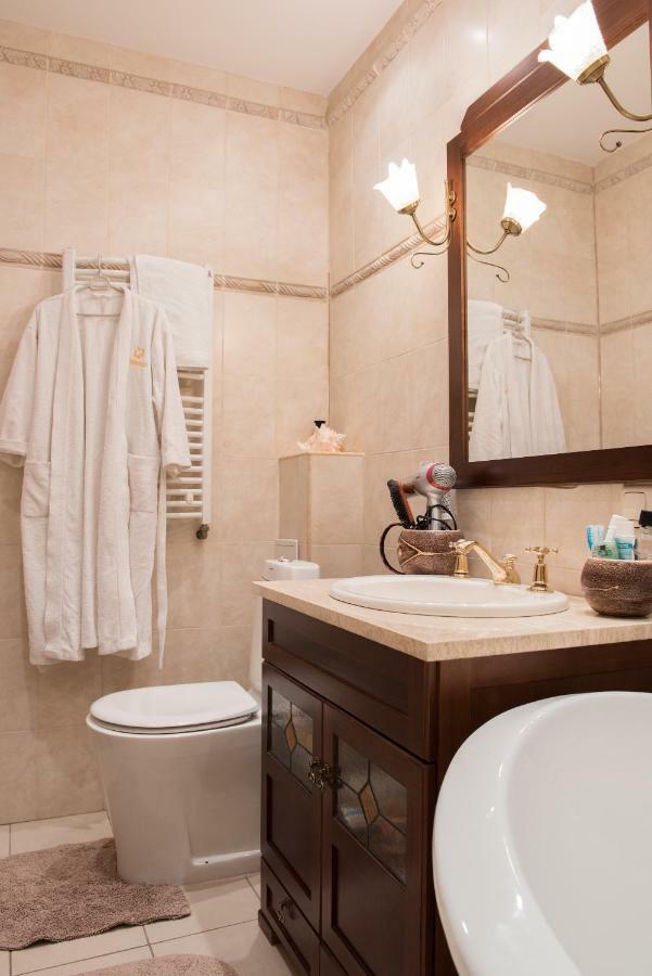 Classy Apartment In Good Neighbourhood Riga Ngoại thất bức ảnh